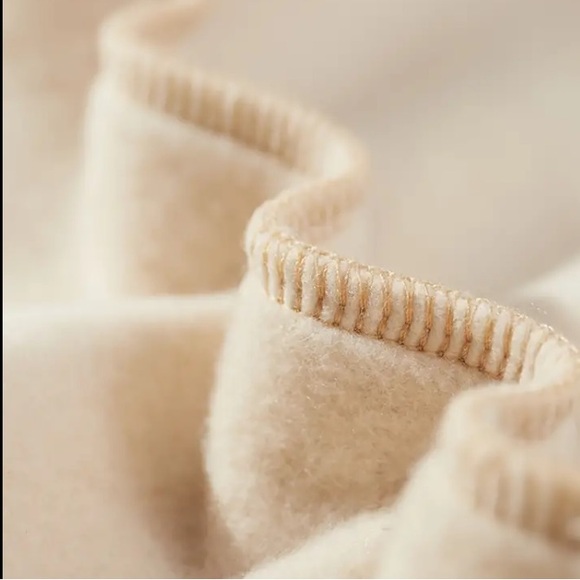 Fall Themed Graphic Print Pull Over Sweatshirt - Picture 4 of 10